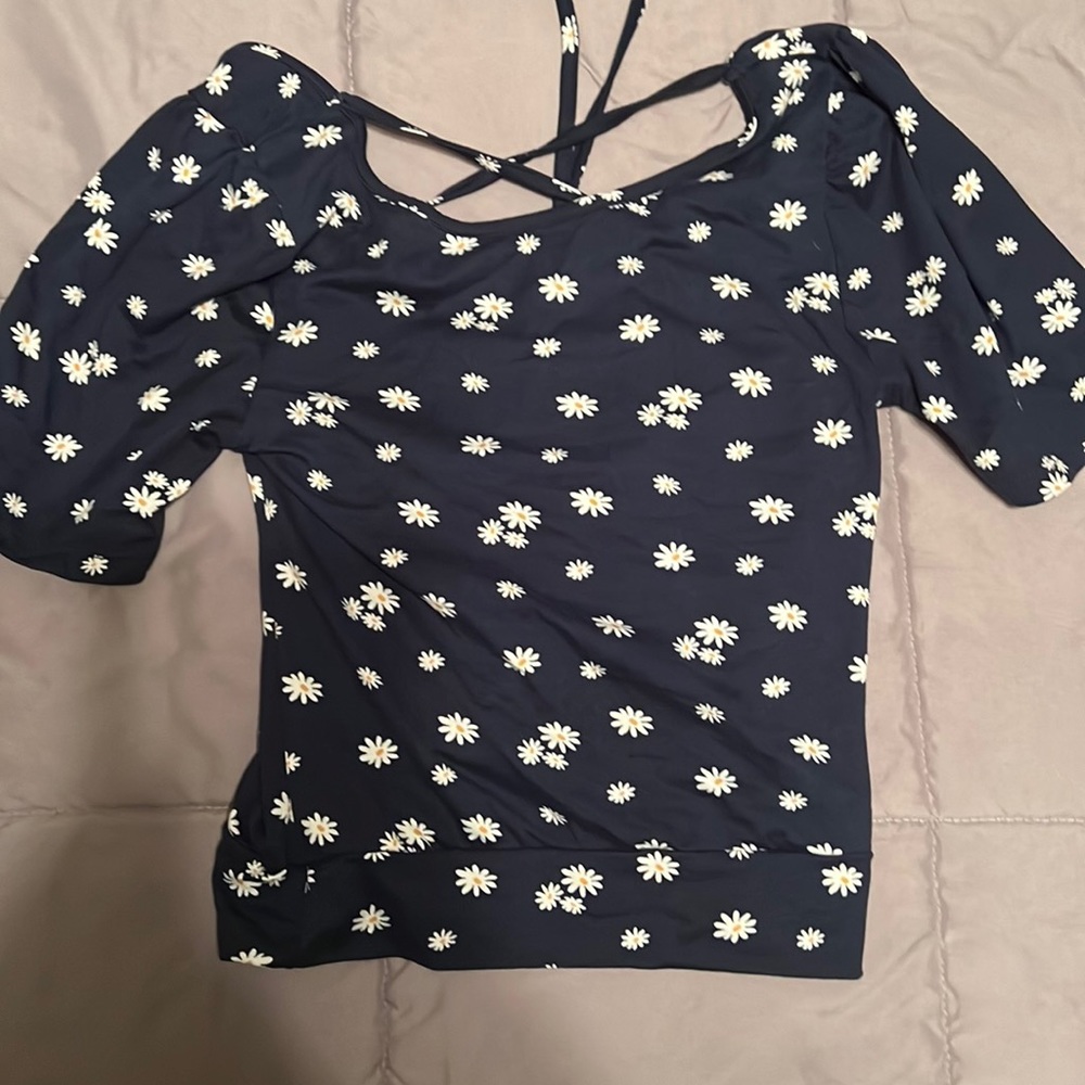 open back floral fitted tee